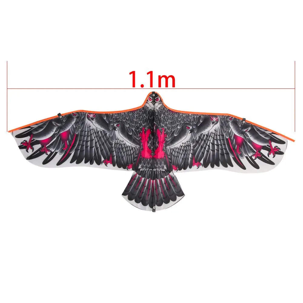 Detalle del cometa rojo en mano