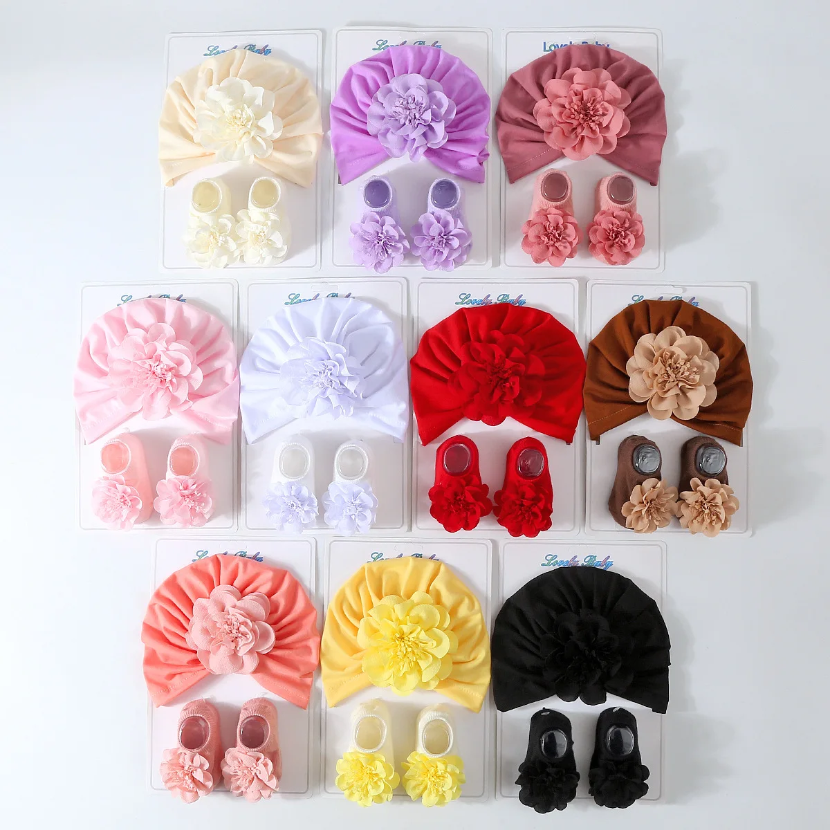 Gorro y conjunto bebé