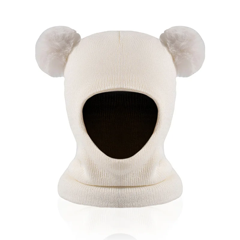 Detalle del tejido grueso y look infantil