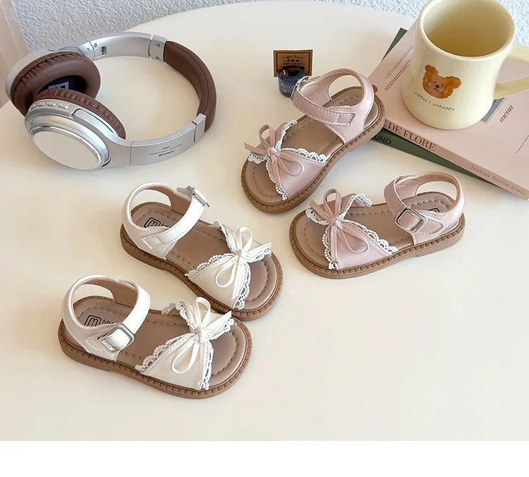Sandalias estilo princesa para niños