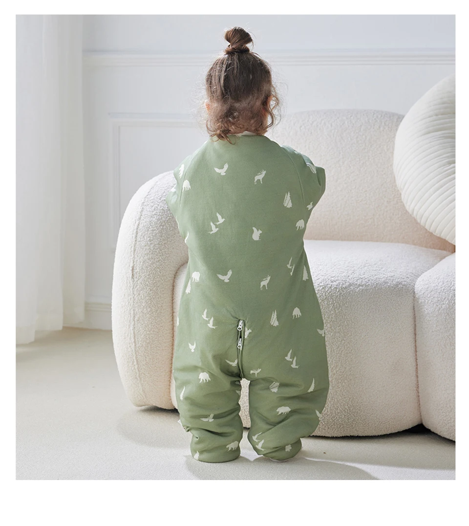 Vista frontal del saco de dormir infantil