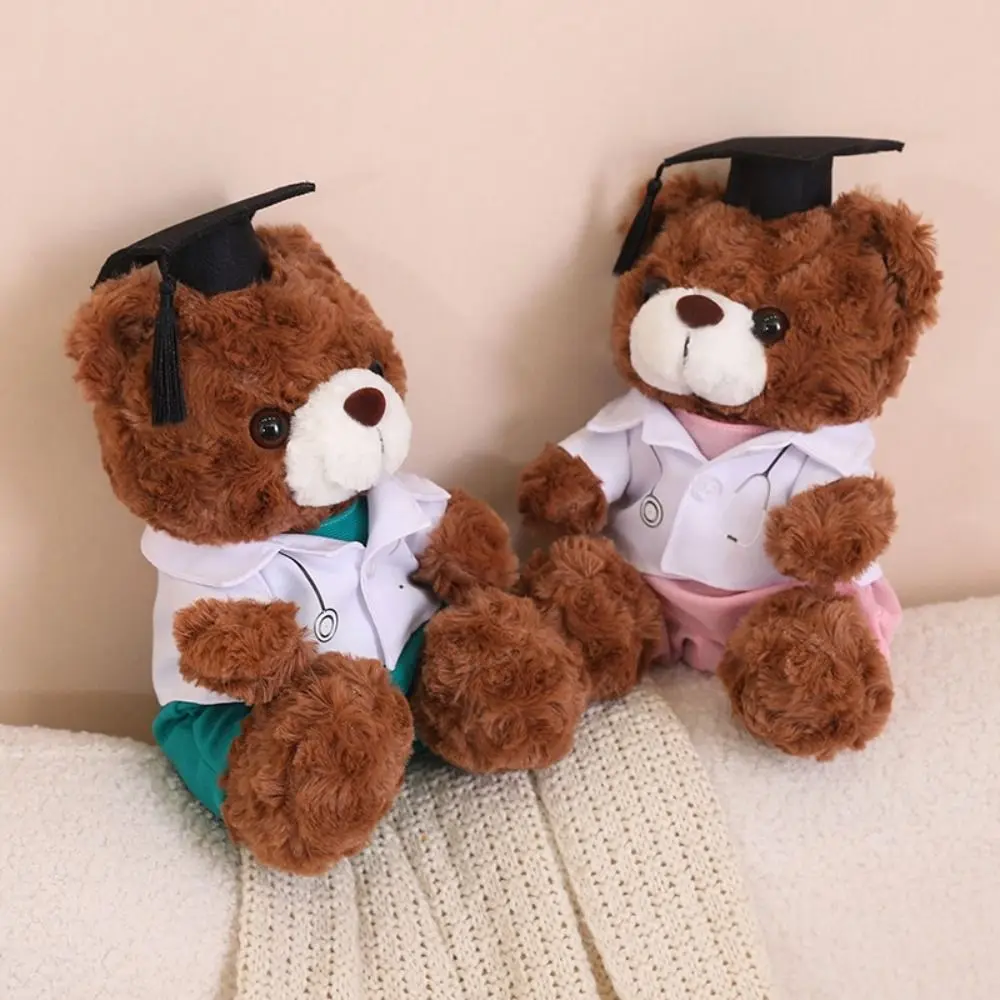 Peluche de oso con gorro de graduación