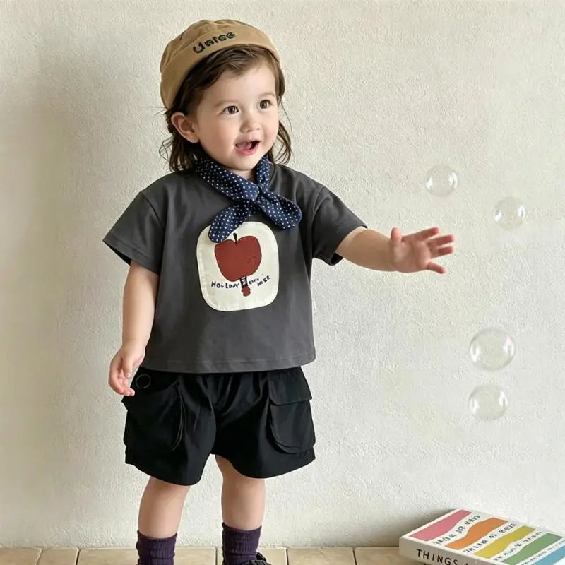Camiseta infantil cuello redondo holgada de verano, básica