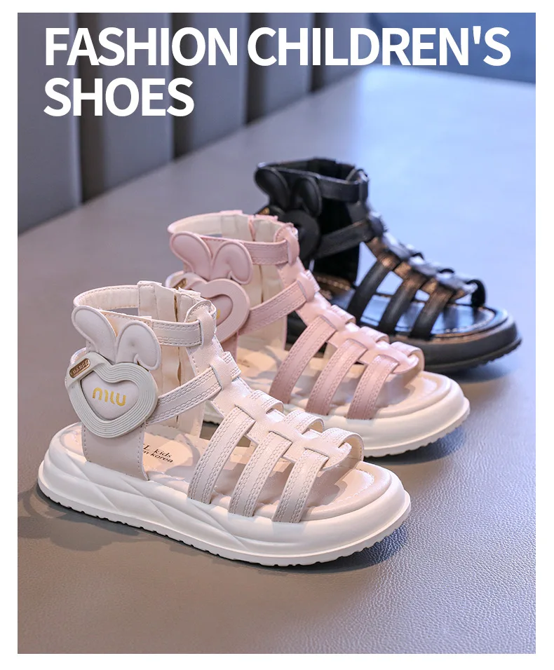 Sandalias deportivas multicolores con agujeros