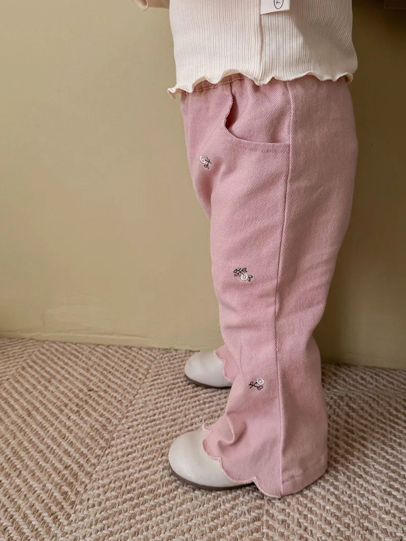 MILANCEL pantalones acampanados de otoño con flores bordadas - imagen 5