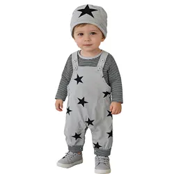 Conjunto recién nacido informal a rayas con estrellas, mono y gorro