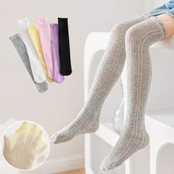 Calcetines altos de malla transpirable finos para niños, blanco y negro