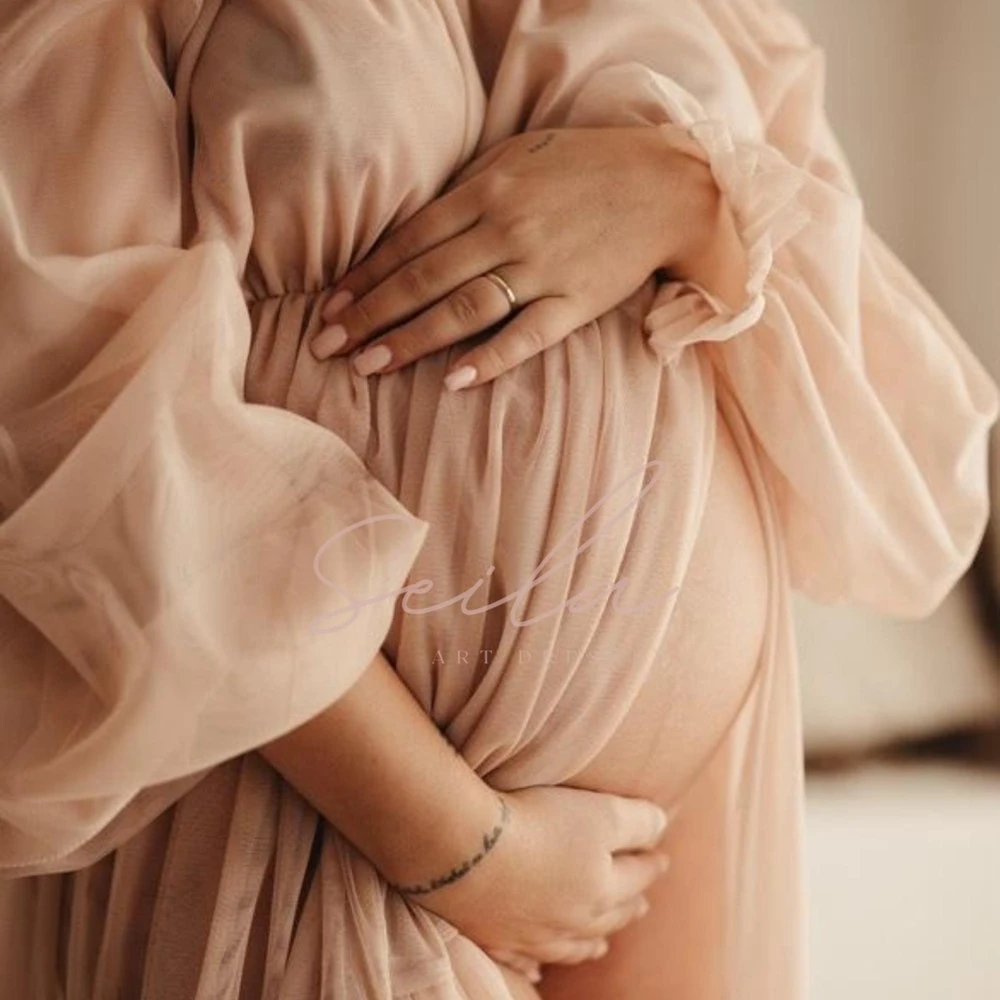 Vestido de maternidad con hombros descubiertos y volantes - imagen 5