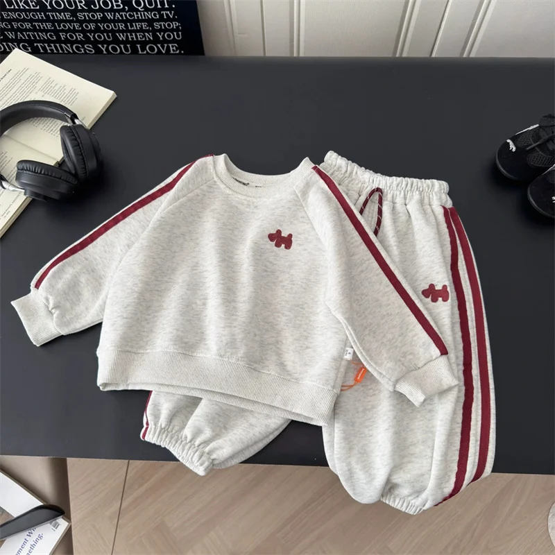 Conjunto de primavera para bebé con sudadera y pantalón dibujos - imagen 5