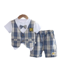 Conjunto veraniego infantil de algodon: camiseta a cuadros y shorts