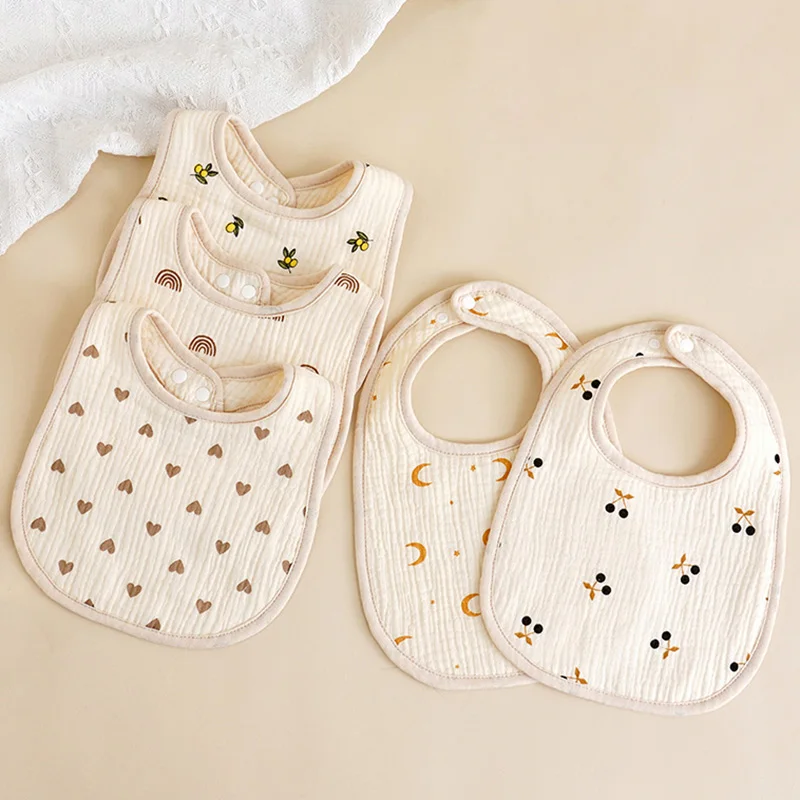 Babero de algodón suave para bebé con estampado infantil adorable