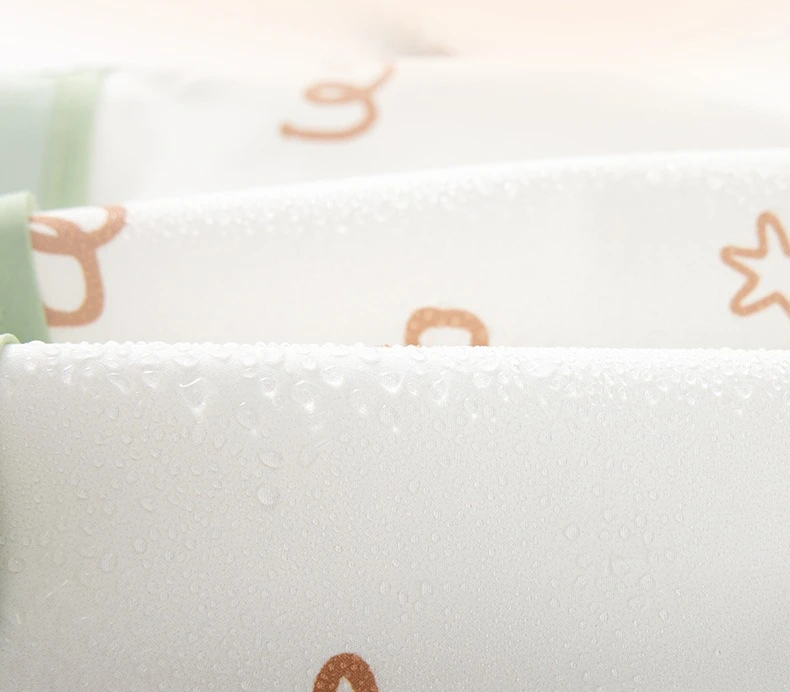 Protección práctica para comidas con bebé