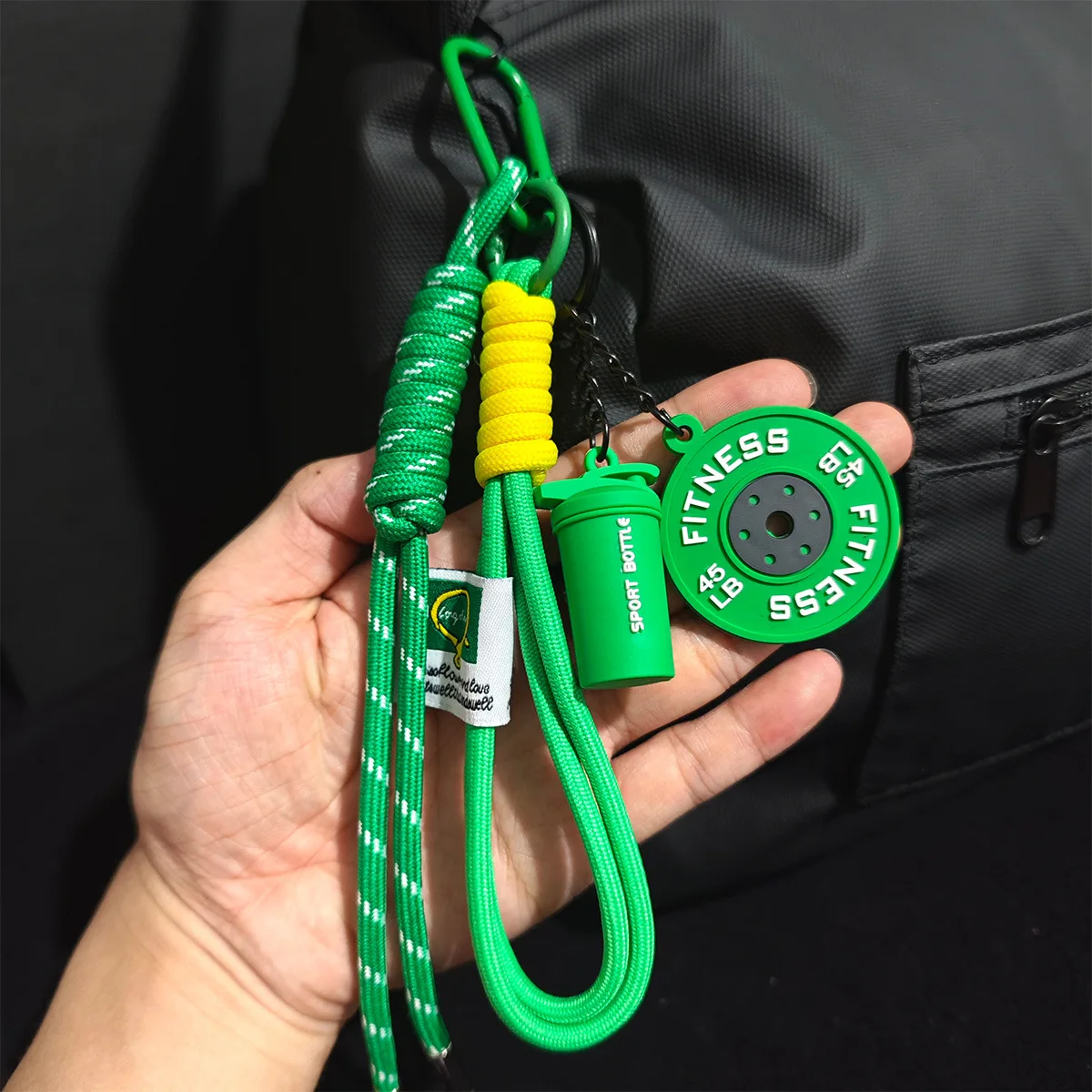 Llavero deportivo con hebilla tipo D y cuerda para botella - imagen 2