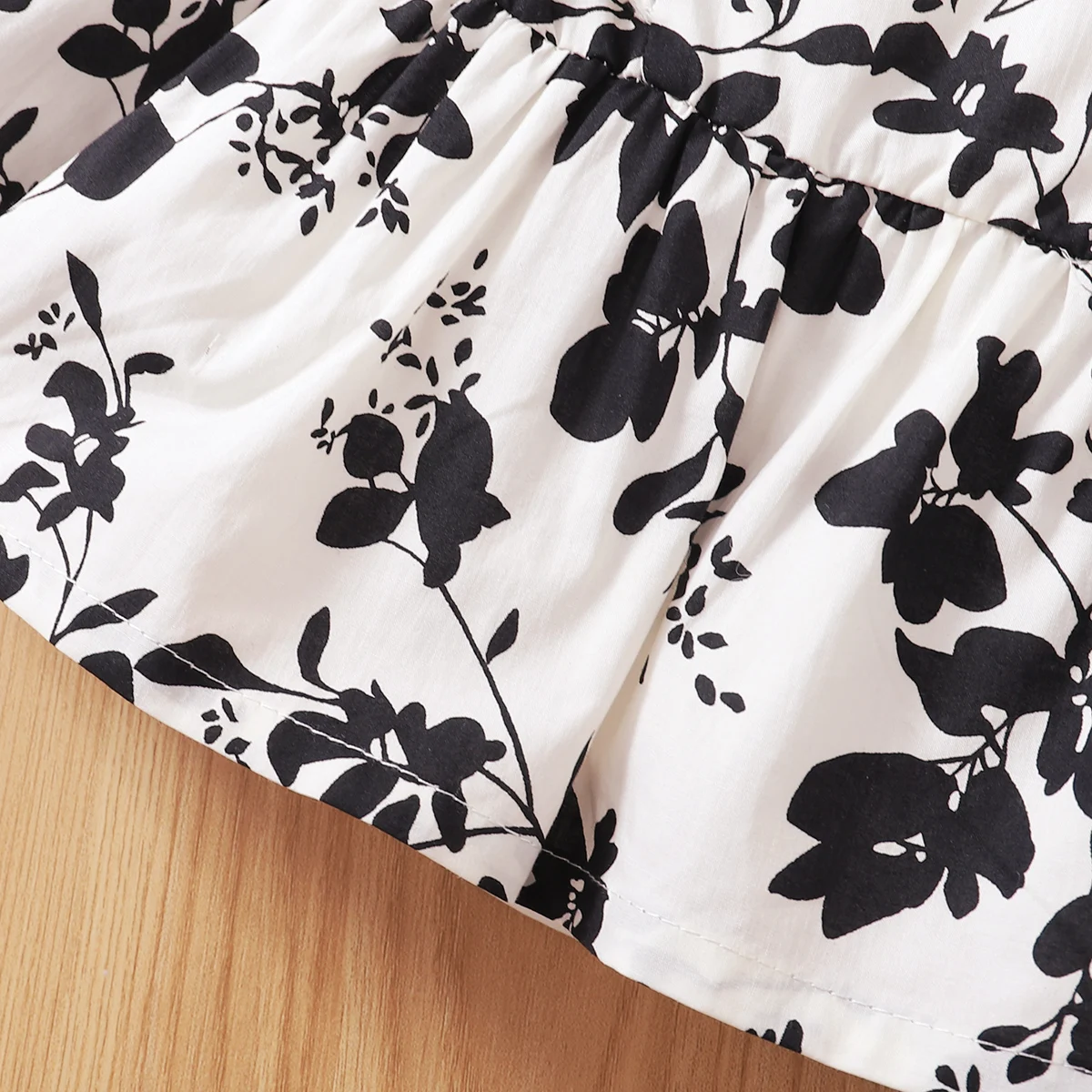 Conjunto completo en colores negro y blanco