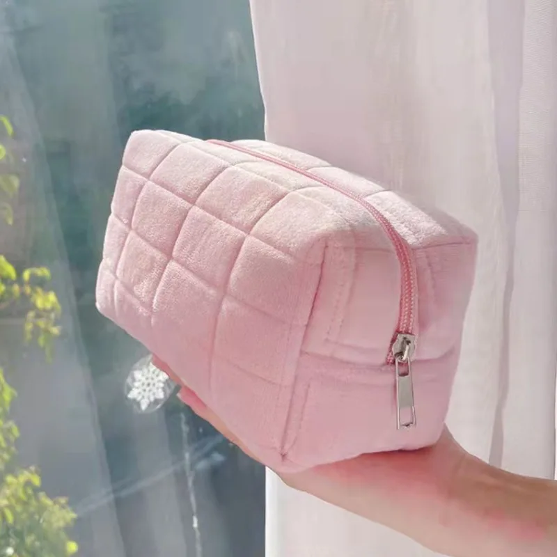Bolsa de cosméticos diseño almohada en rosa, blanco y azul