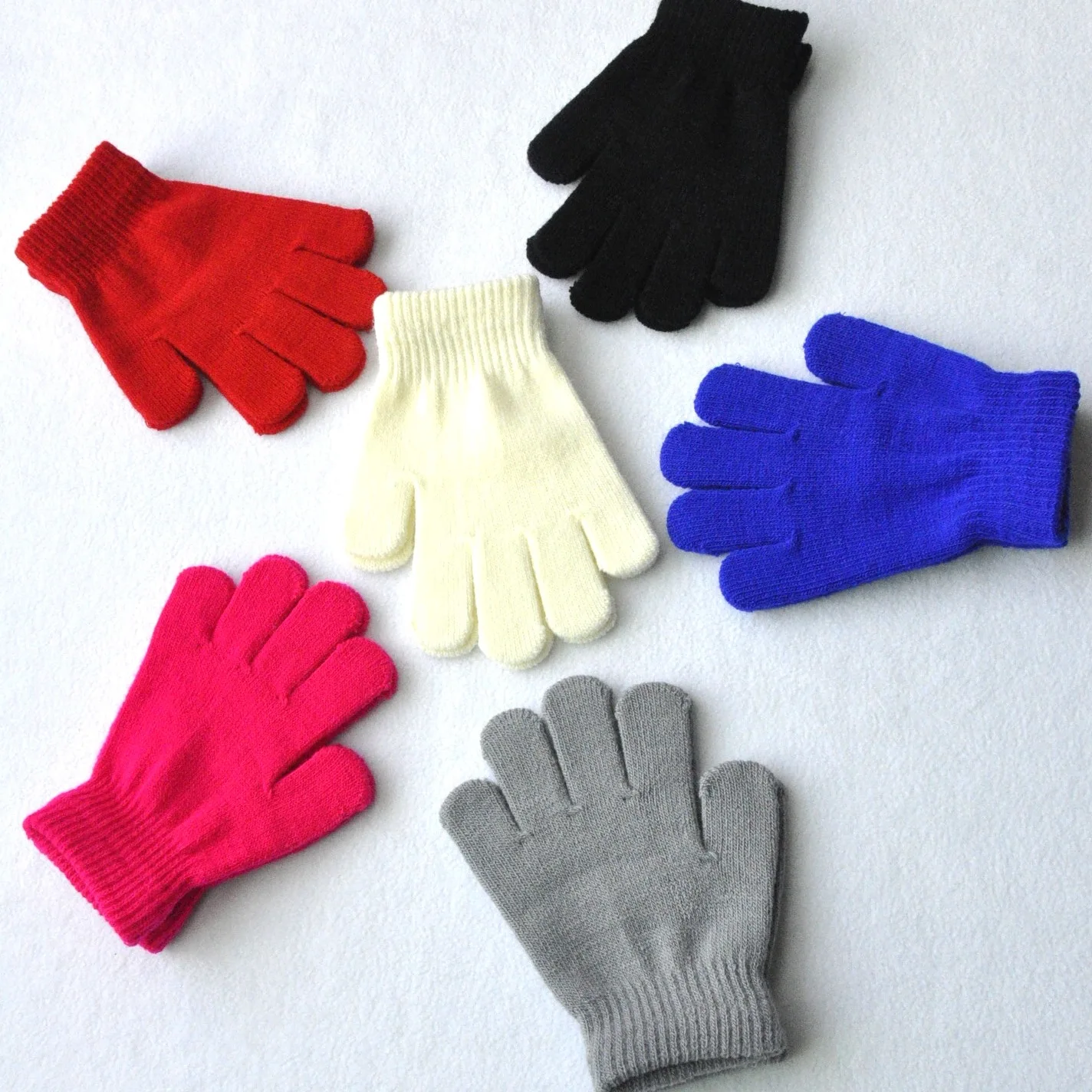 Guantes de punto para niños: peludos, color sólido, para otoño - imagen 2