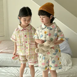 Pijama infantil verano estampado planetario para niños