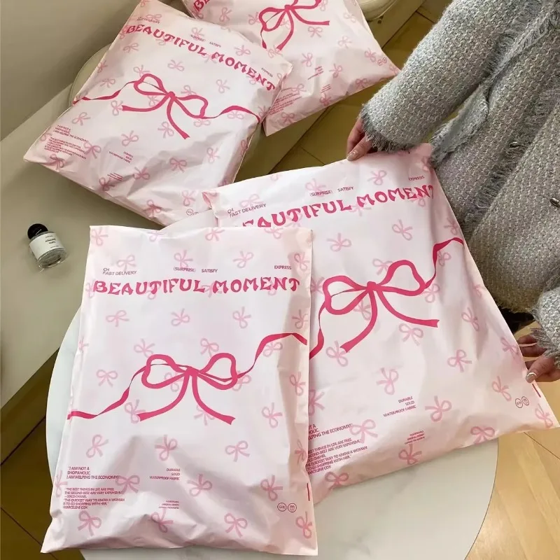 Bolsa postal impermeable para ropa con lazo y corazón - imagen 2