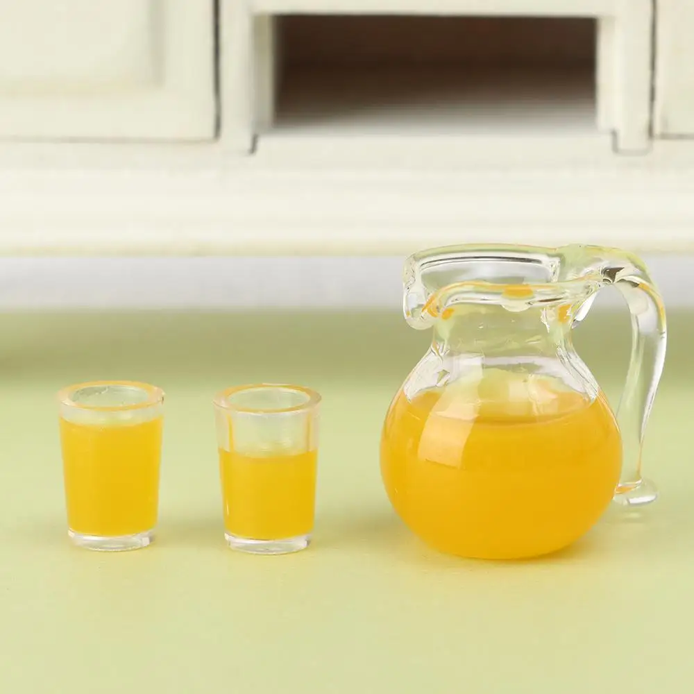 Accesorios de bebidas en miniatura