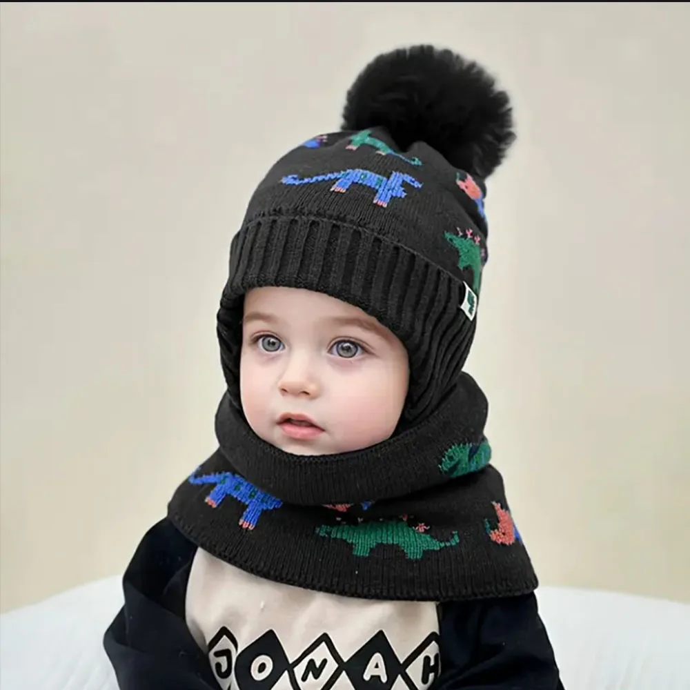 Conjunto bebé gorro y bufanda de punto suave con orejeras - imagen 3