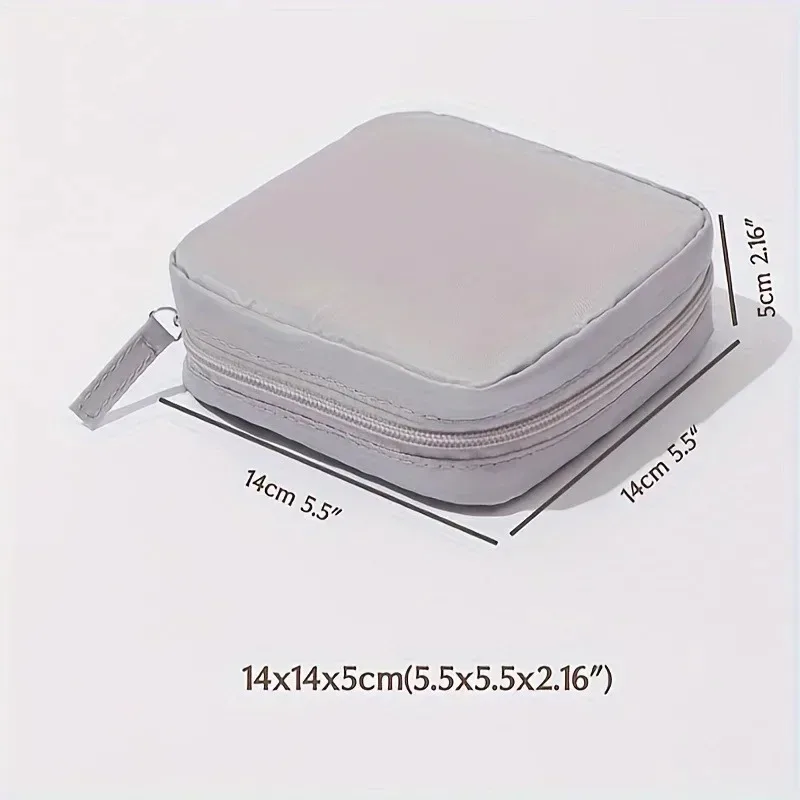 Bolsa impermeable discreta para toallas sanitarias y copa menstrual - imagen 3