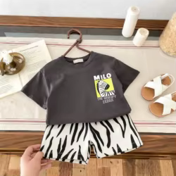 Conjunto de verano de camiseta y pantalón corto para niños