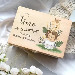 Caja de recuerdos infantil de madera con elefante, león y jirafa