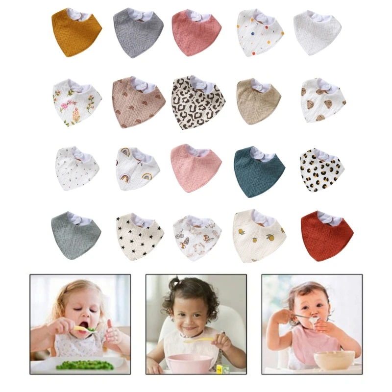 Babero infantil con motivos variados