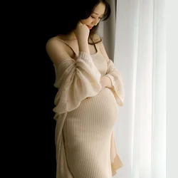 Conjunto vestido y bata a rayas para sesión newborn