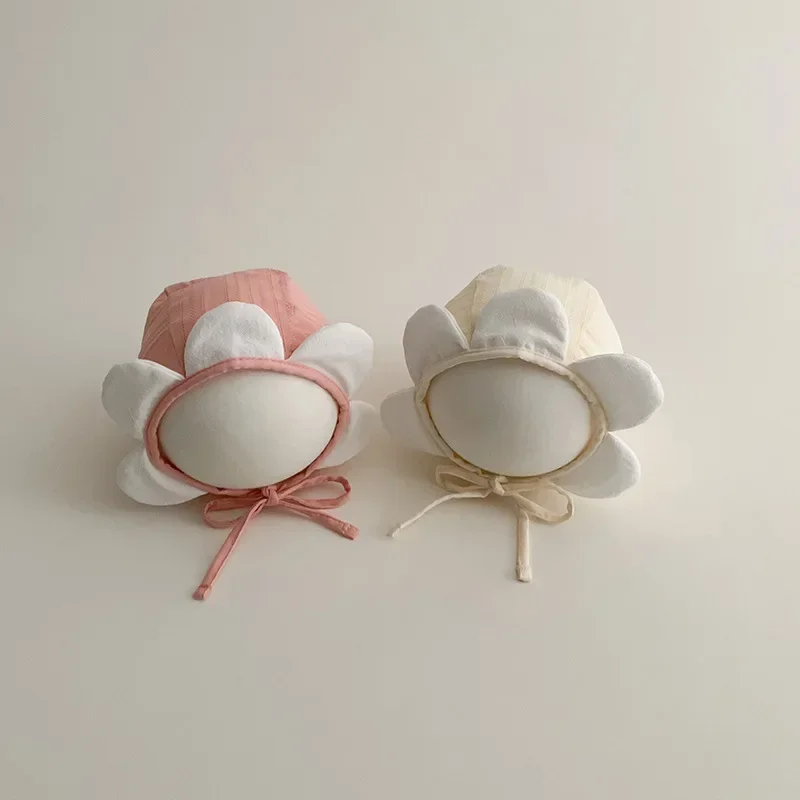 Gorro de sol para bebé con protección UV – Estampado floral primavera - imagen 2