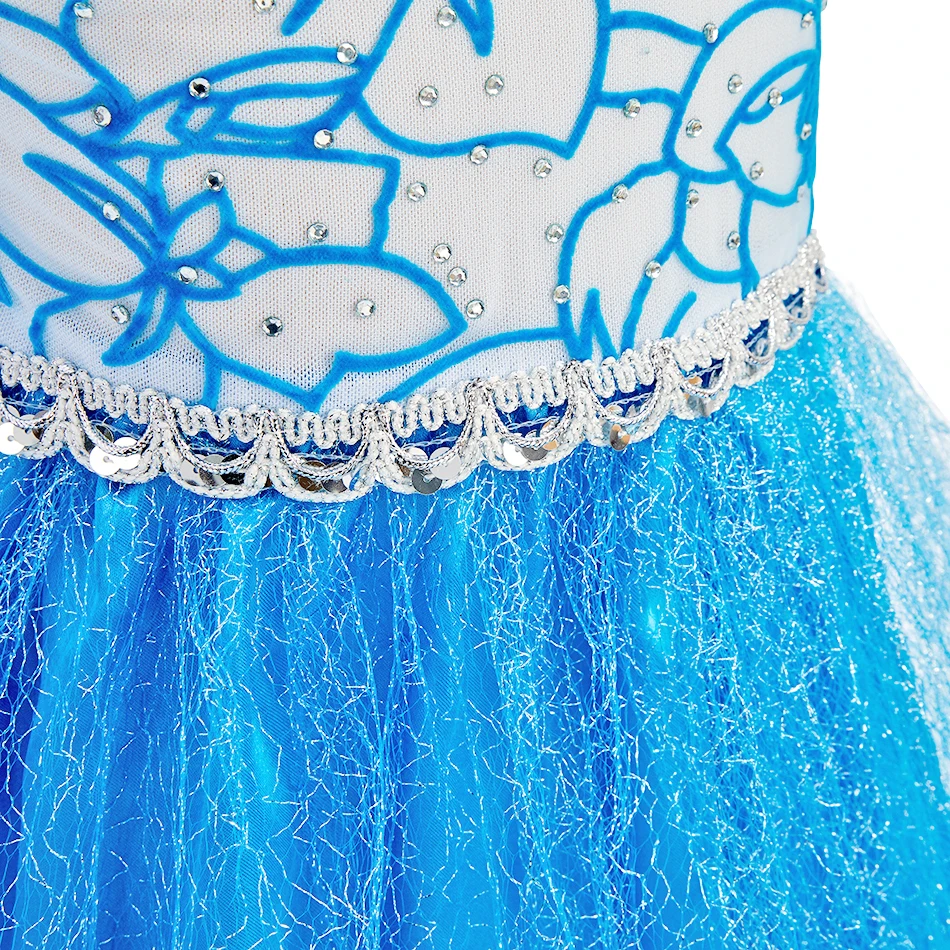 Tono azul vibrante del disfraz de princesa