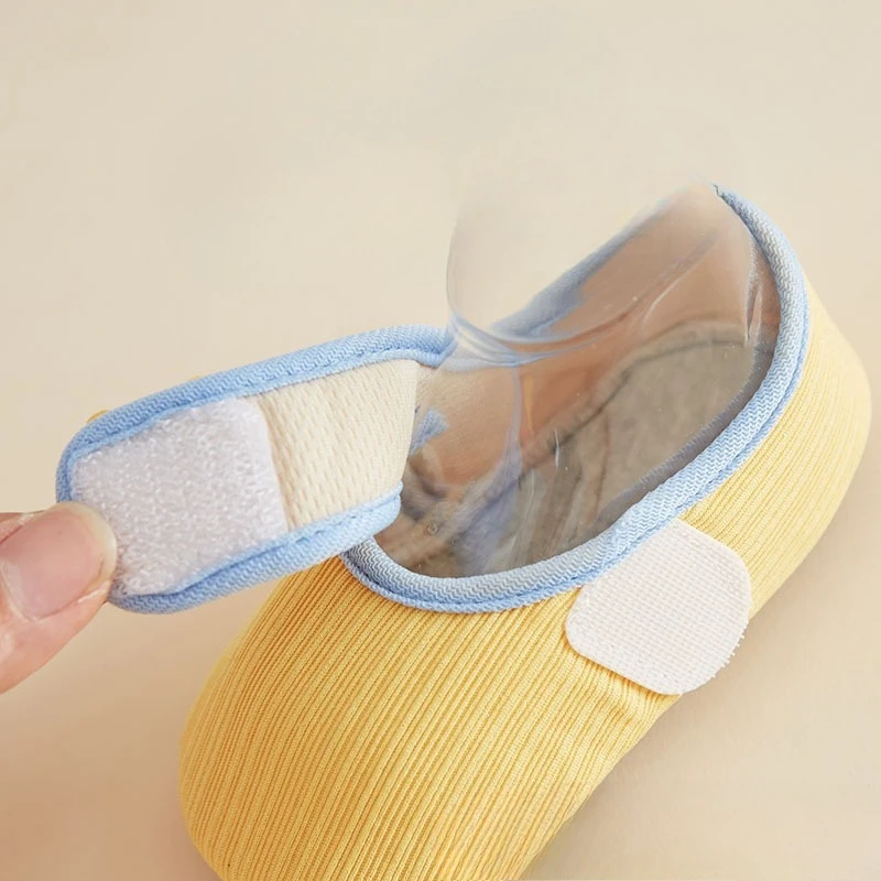 Calcetines de suelo antideslizantes para bebé con dibujos bonitos