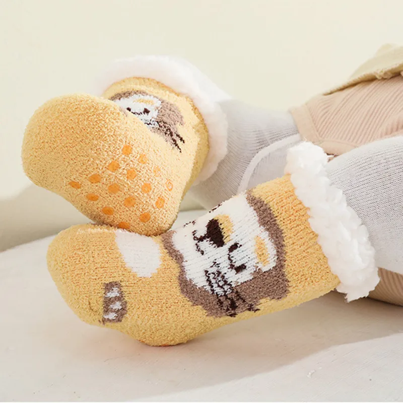 Calcetines de algodón antideslizantes para lactante – Invierno - imagen 3