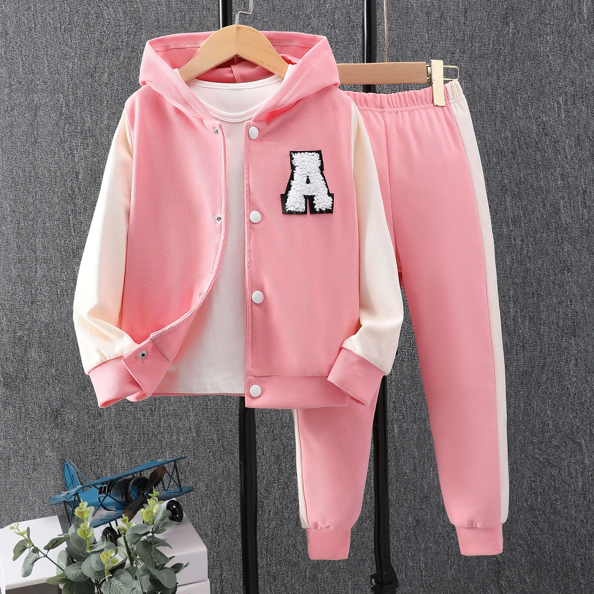 Conjunto infantil a cuadros con capucha
