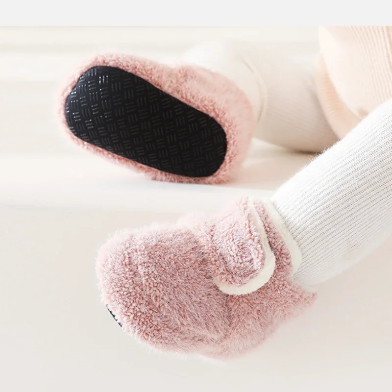 Zapatos de invierno bebé con suela suave antideslizante primeros pasos
