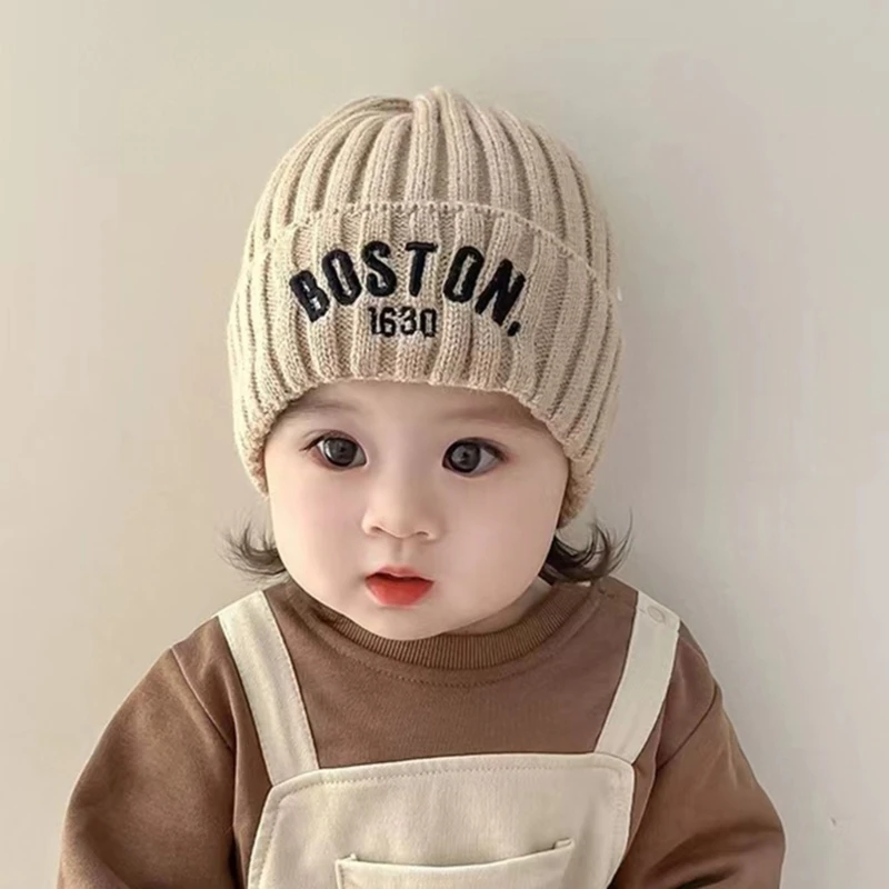 Gorro estilo Boston para bebé – Punto bordado de invierno - imagen 5