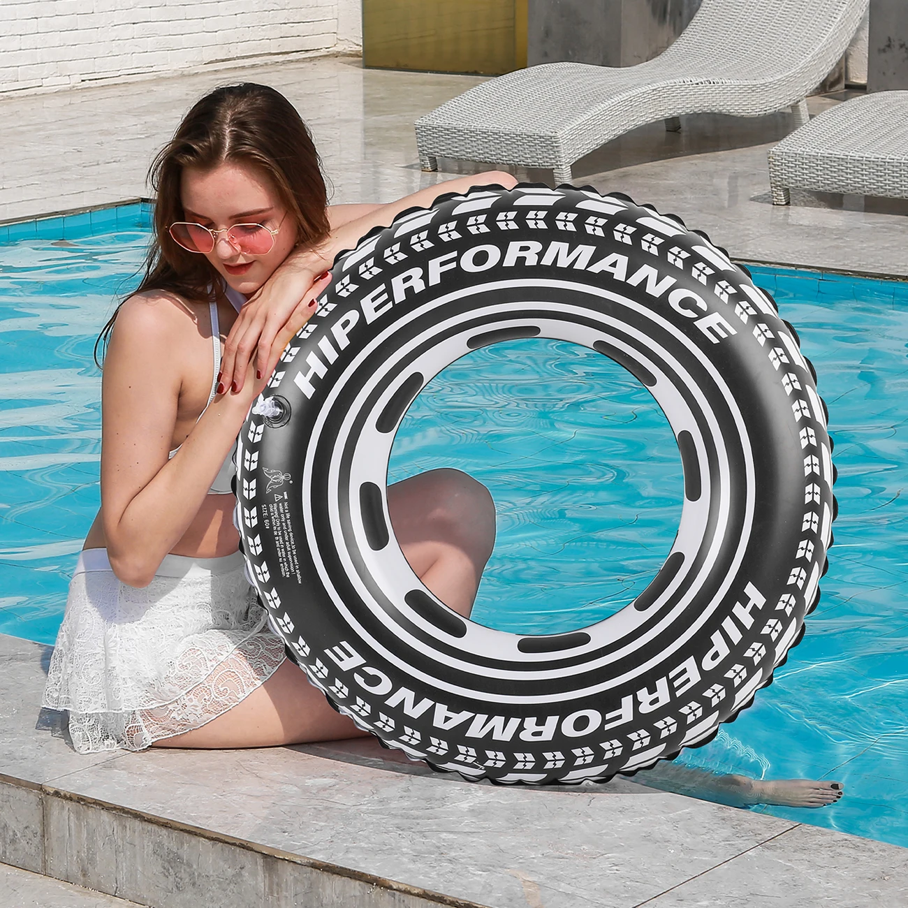 Flotador grueso de piscina con forma de neumático para adultos - imagen 5