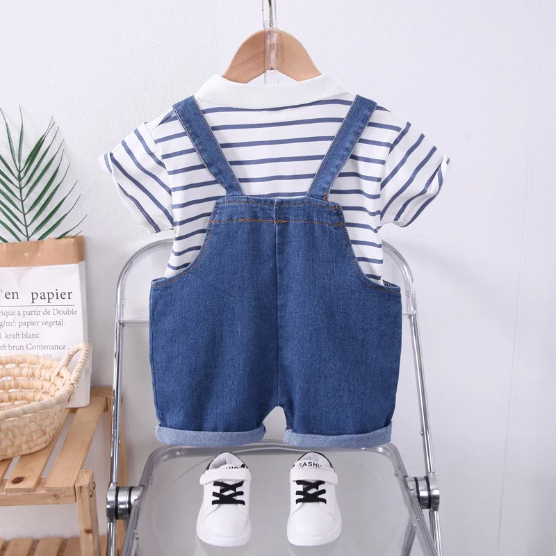 Conjunto de verano para bebé a rayas: camiseta y pantalón corto - imagen 2