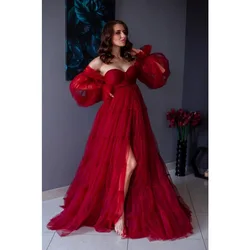 Vestido premama burdeos con corsé y mangas globo