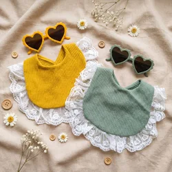 Baberos para bebé con encaje y diseño de princesa