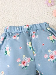 Conjunto niña floral: camisa con volantes y pantalón corto bebé