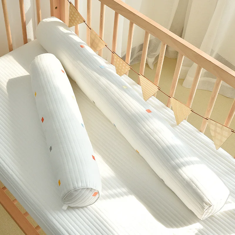 Juego cama bebé con parachoques cuna y protección almohada cilíndrica