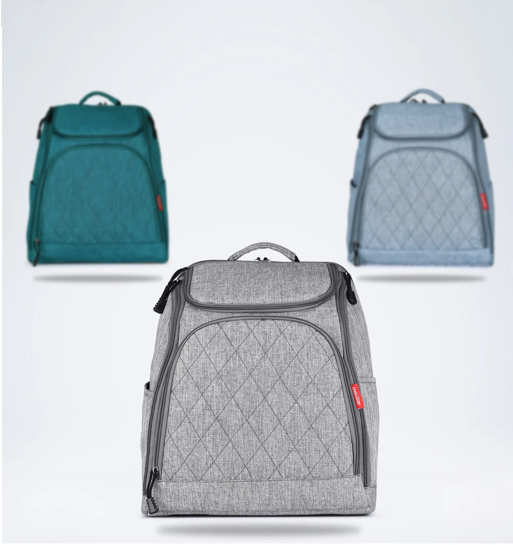 Mochila colgada del cochecito