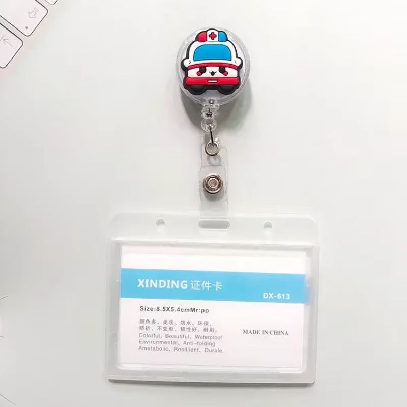 Insignia retráctil escolar con clip para enfermería y escuela - imagen 5