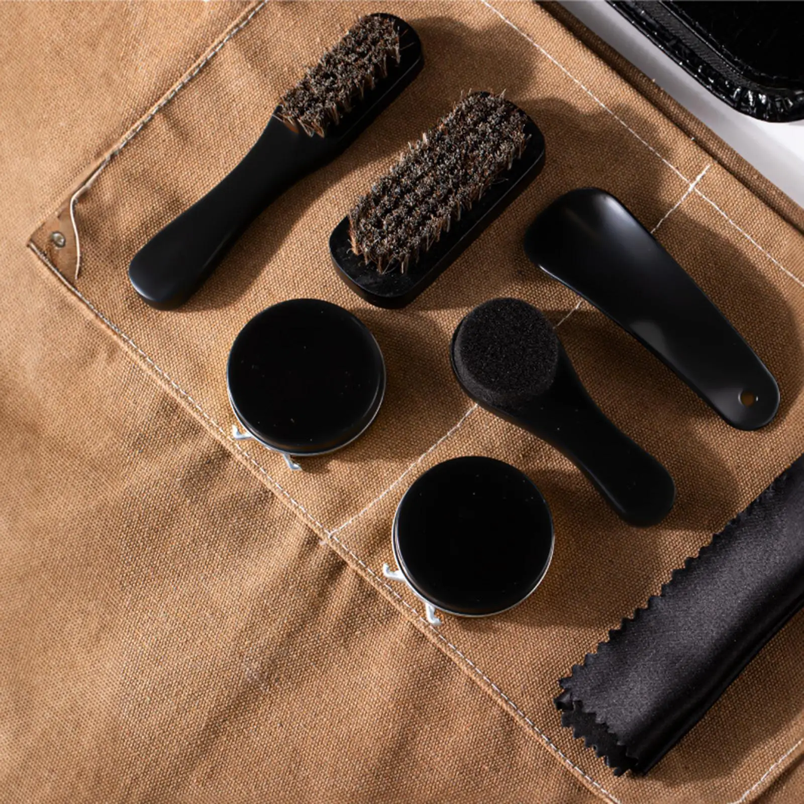 Estuche compacto ideal para viajar