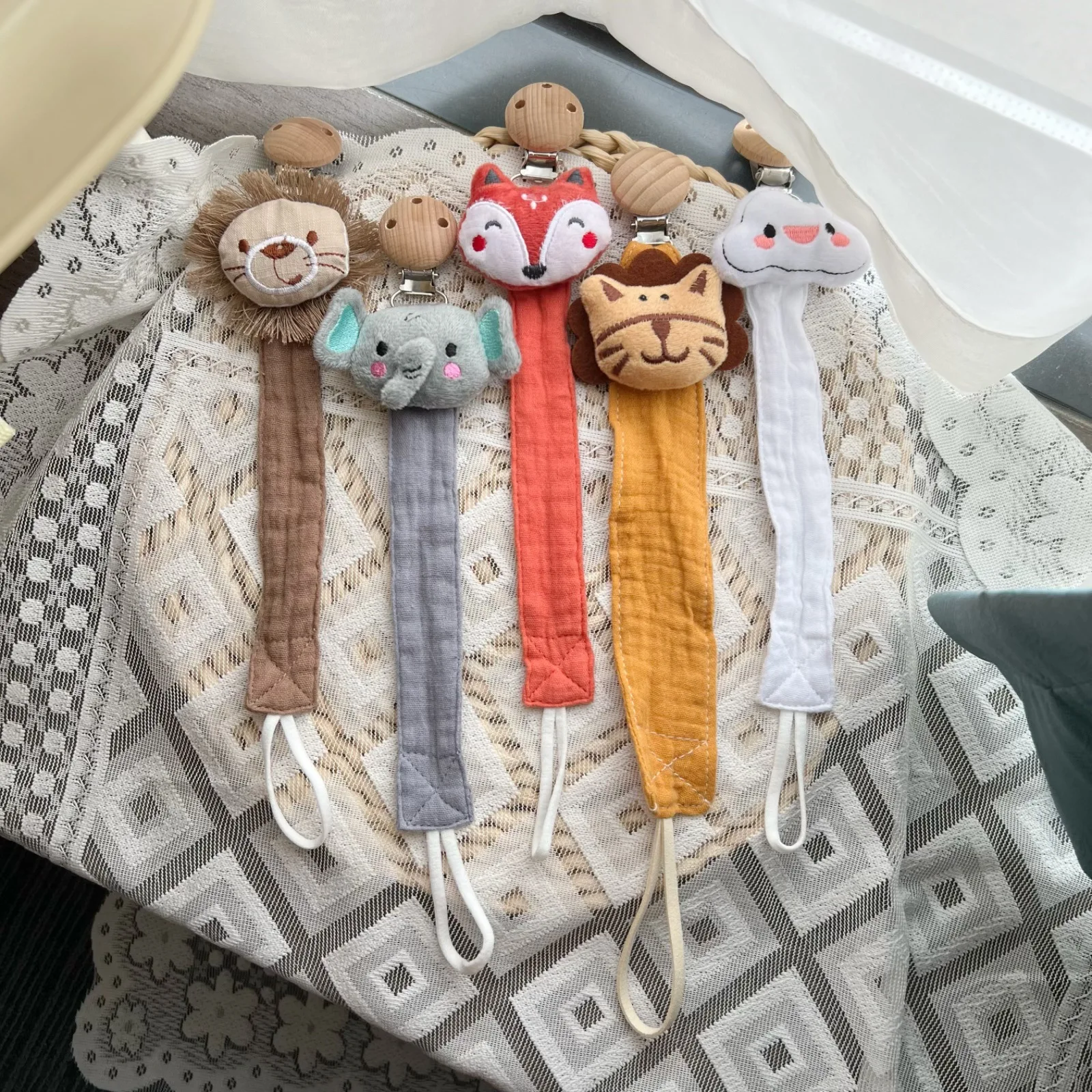 Cadena de chupete de tela con animales y cuerda antipérdida - imagen 2