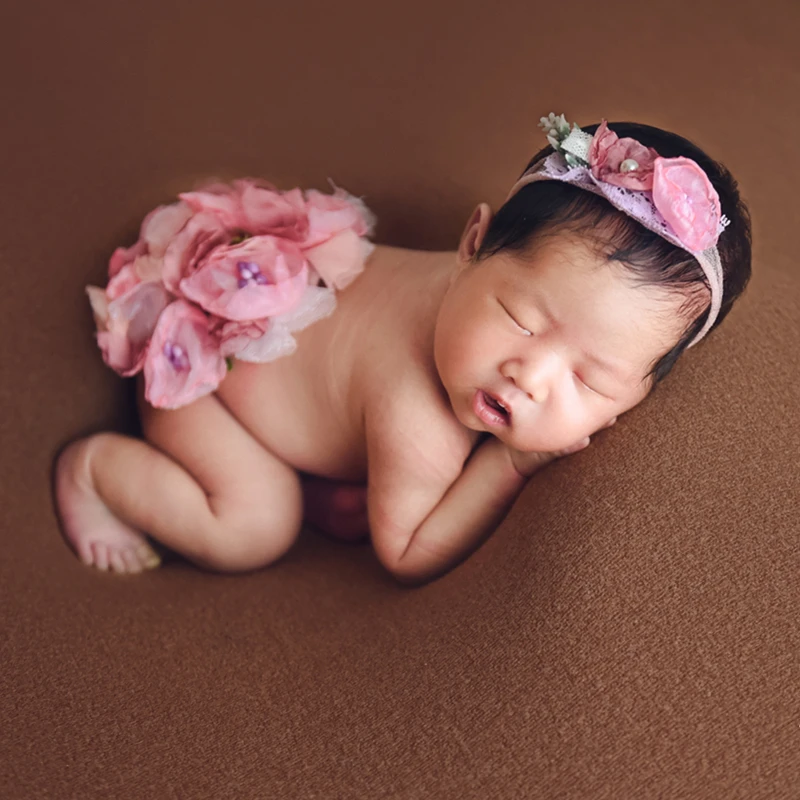 Disfraz de sesión fotográfica para recién nacido con diadema floral - imagen 2