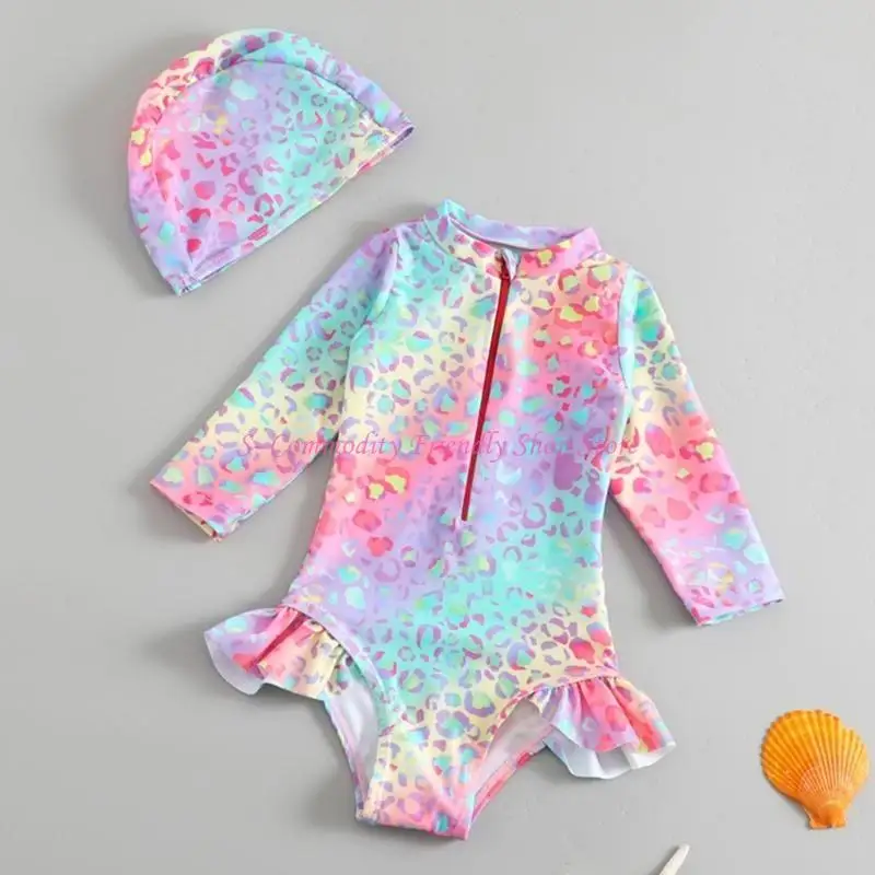 Neonato con traje de baño de manga larga estampado con escamas