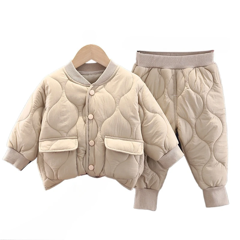 Conjunto invernal para niño: chaqueta y pantalón de algodón suave - imagen 4