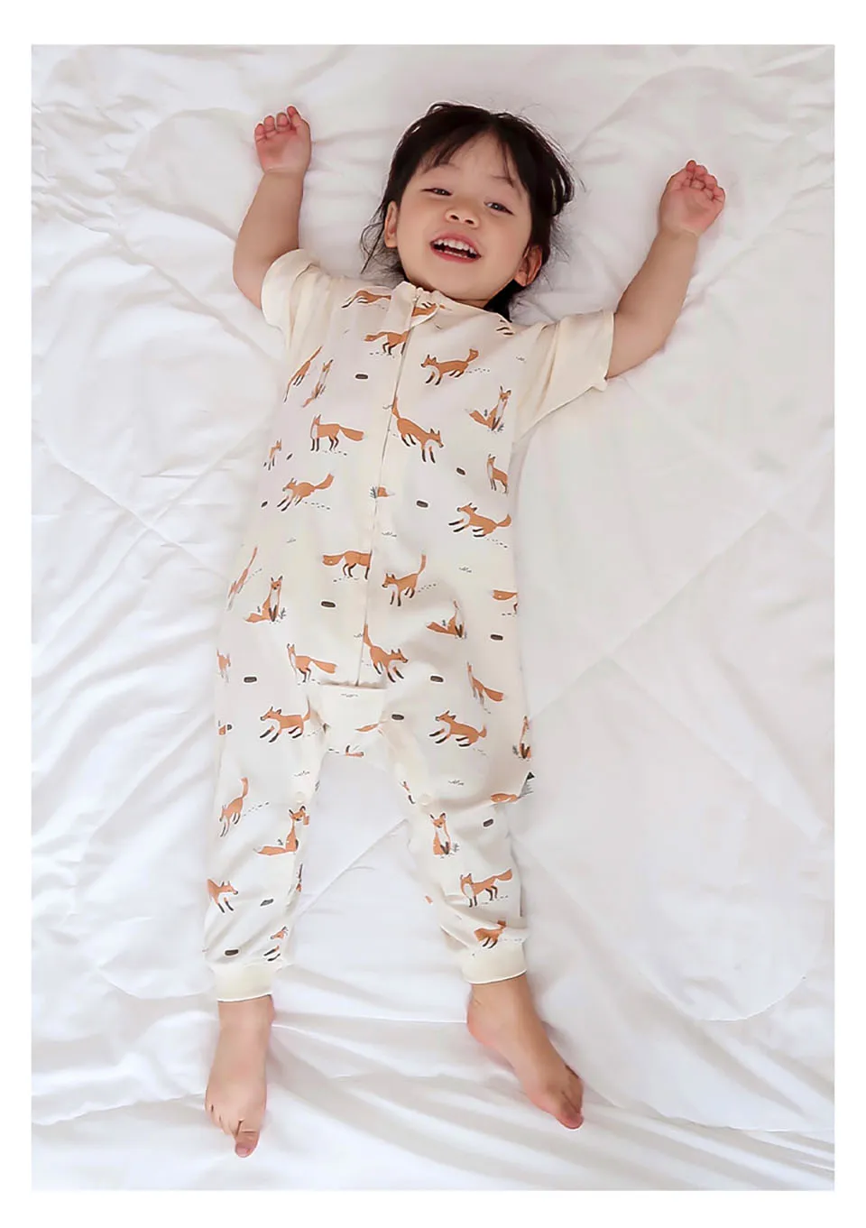 Saco de dormir HOUSBAY en tono pastel con detalle de cierre